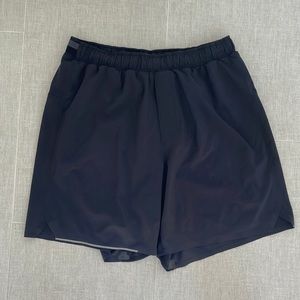 Lululemon men’s lined shorts, black